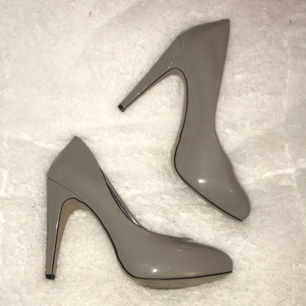 BCBG gray patent leather heels